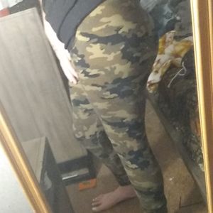 Camo leggings